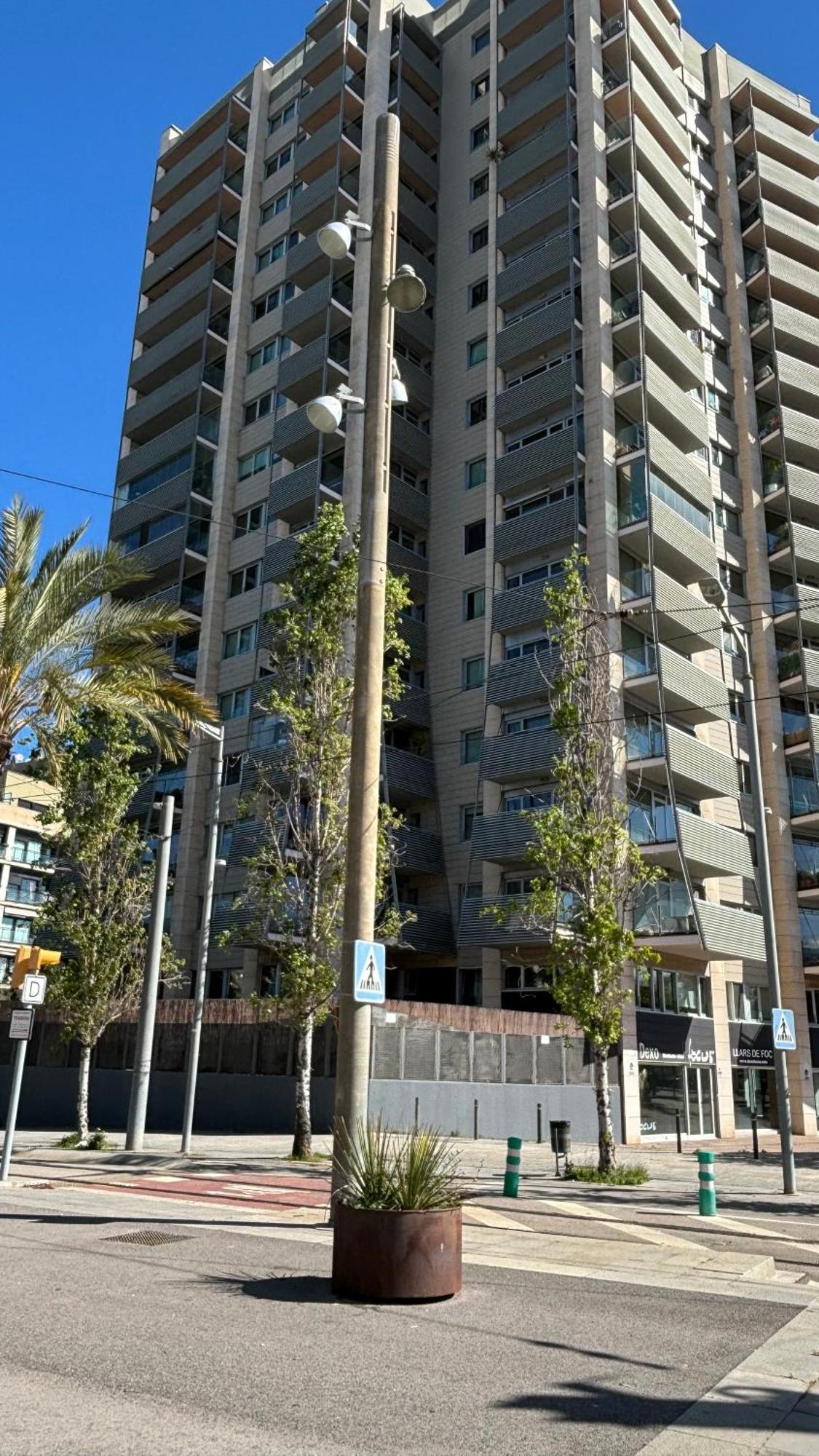 Apartamento Torre Forum Sant Adrià de Besòs Exterior foto